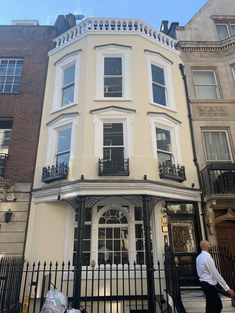 2 Charles St, Londres à louer Photo principale– Image 1 sur 3