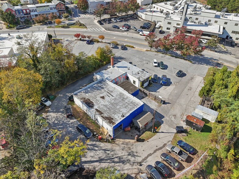 2001 W 41st St, Baltimore, MD à vendre - Photo de l’immeuble – Image 2 sur 6