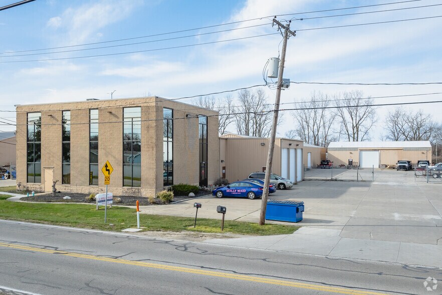 5110 Angola Rd, Toledo, OH à louer - Photo de l’immeuble – Image 2 sur 9