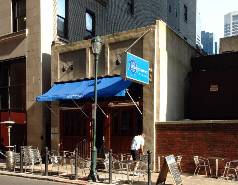 1507-11 Locust St, Philadelphia, PA à vendre - Photo de l’immeuble – Image 2 sur 35