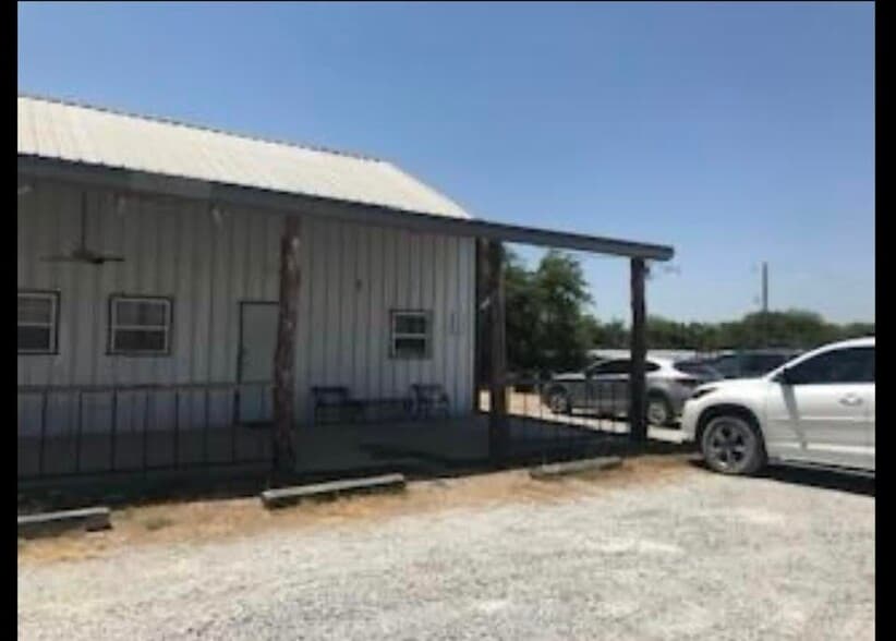 18945 FM 8, Stephenville, TX à louer - Photo de l’immeuble – Image 3 sur 17