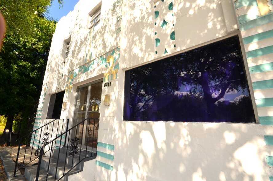 8413 Biscayne blvd, Miami, FL à louer - Photo de l’immeuble – Image 3 sur 17