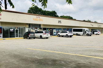 8650 N Houston Rosslyn Rd, Houston, TX à louer Photo de l’immeuble– Image 1 sur 10