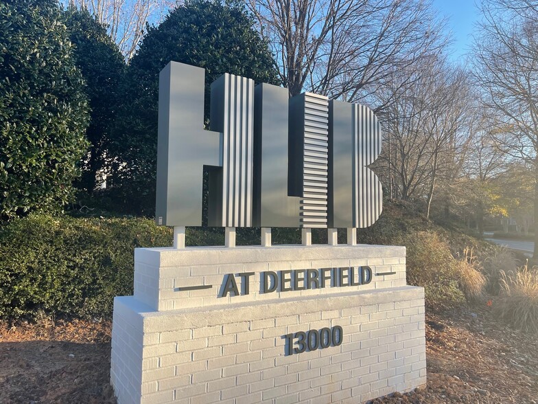 13000 Deerfield Pky, Alpharetta, GA à louer - Photo de l’immeuble – Image 2 sur 20