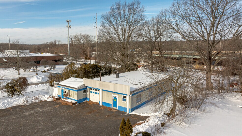 157 Washington Ave, North Haven, CT à vendre - Photo de l’immeuble – Image 2 sur 21