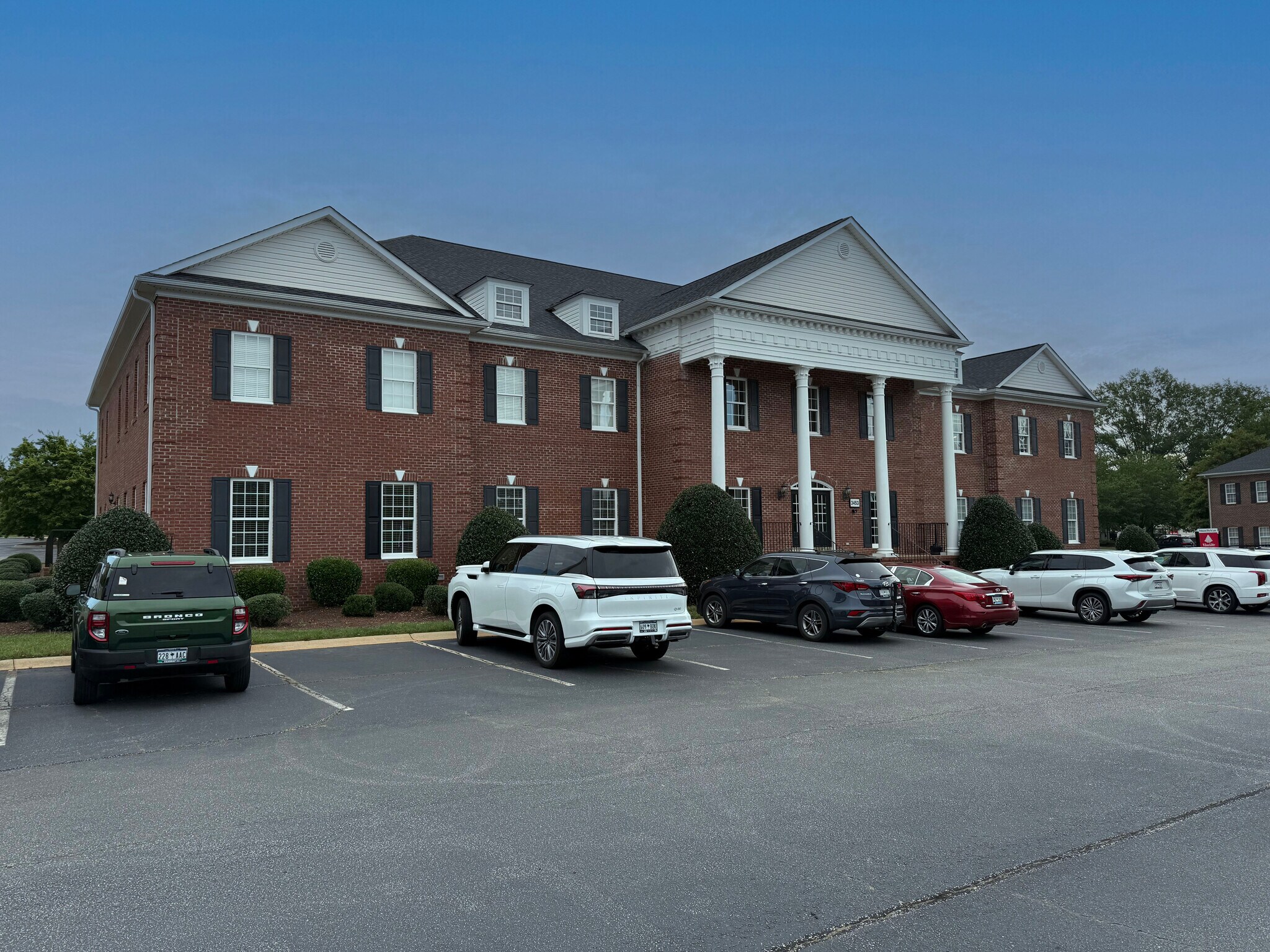 3453 Pelham Rd, Greenville, SC à louer Photo principale– Image 1 sur 9