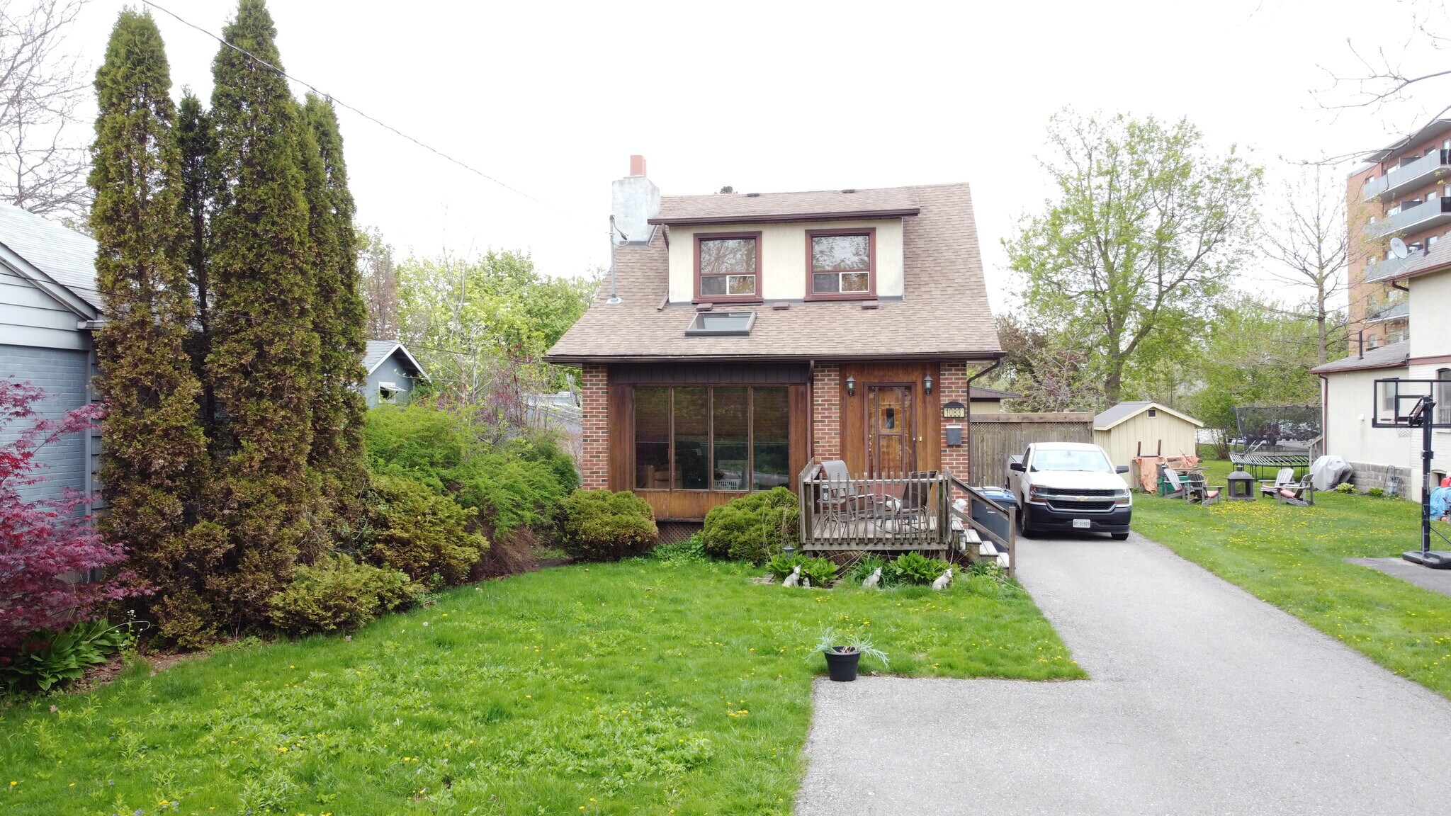 1083 Seneca Av, Mississauga, ON à vendre Photo principale– Image 1 sur 9
