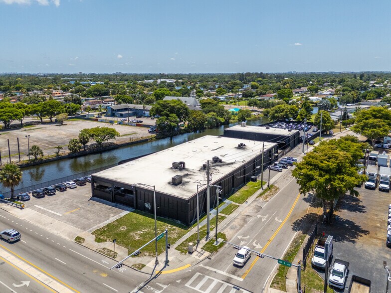 8700 NW 7th Ave, Miami, FL à vendre - Photo de l’immeuble – Image 3 sur 17