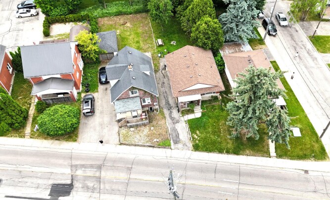 Regina St N portefeuille de 4 biens à vendre sur LoopNet.fr Photo de l’immeuble– Image 1 sur 2