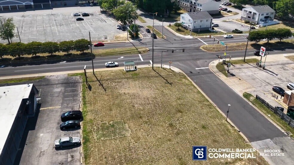 15550 Warwick Blvd, Newport News, VA à vendre - Vidéo sur l’annonce professionnelle – Image 2 sur 5