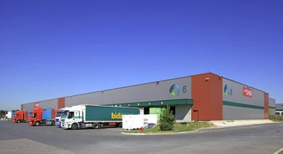 Industriel/Logistique dans Vémars à louer Photo de l’immeuble– Image 2 sur 4