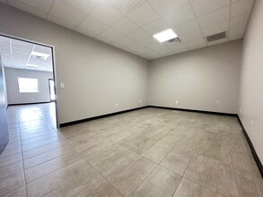 13486 FM 529 Rd, Houston, TX à louer Photo de l’immeuble– Image 1 sur 3