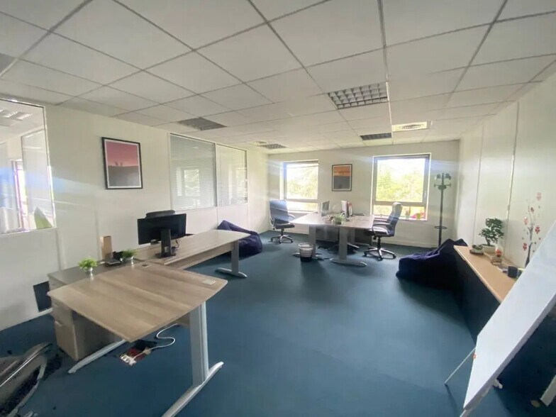 Bureau dans Limonest à vendre - Photo de l’immeuble – Image 3 sur 7