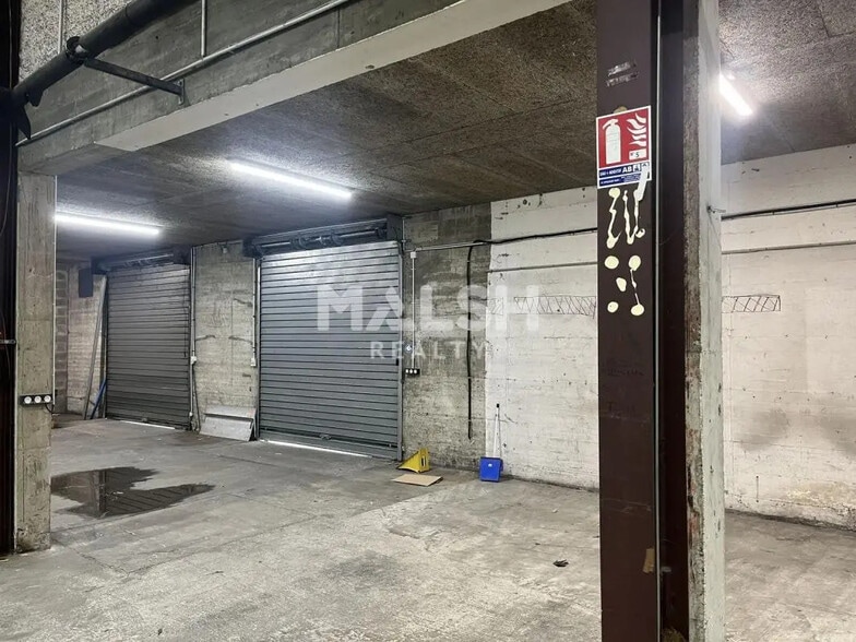 Local d’activités dans Genas à louer - Photo intérieure – Image 2 sur 13