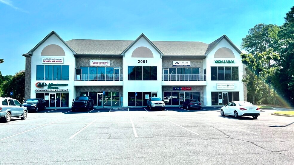 2001 Lawrenceville Suwanee Rd, Suwanee, GA à louer - Photo principale – Image 1 sur 12