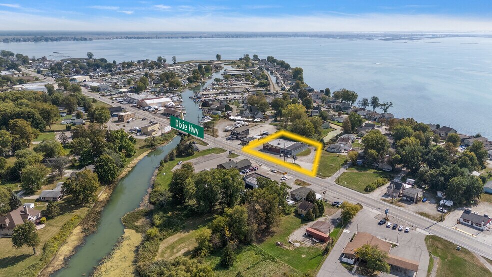 8875 Dixie Hwy, Ira, MI à louer - Photo de l’immeuble – Image 3 sur 4