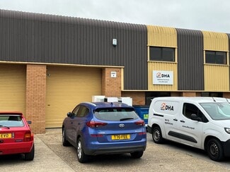 Plus de détails pour 8-12 Station Rd, Wimborne - Industriel/Logistique à vendre