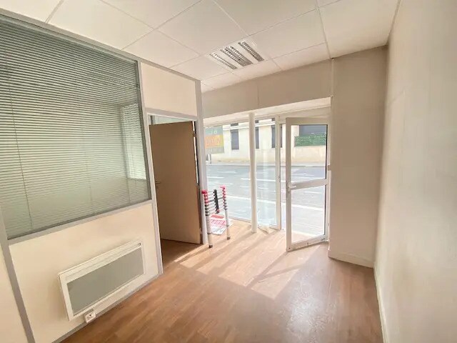 Bureau dans Paris à louer - Photo de l’immeuble – Image 2 sur 6