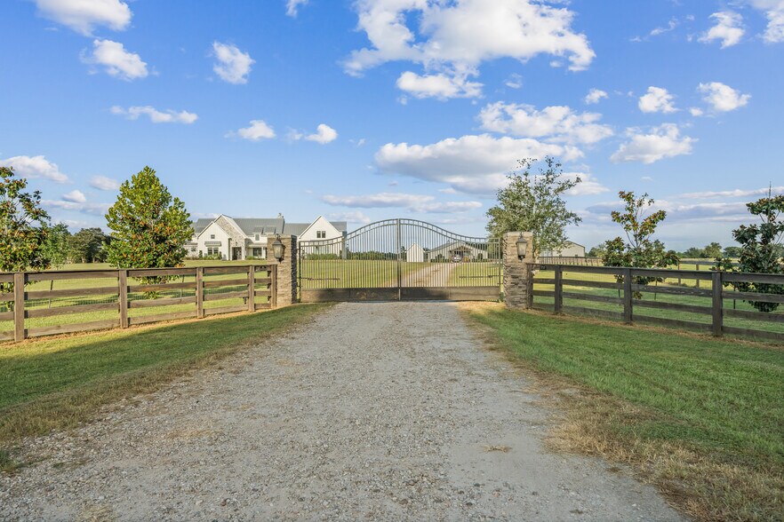 24118 MARGERSTADT Rd, Hockley, TX à vendre - Photo de l’immeuble – Image 3 sur 20
