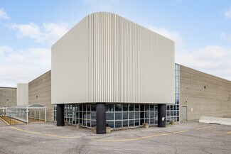 Plus de détails pour 867-877 Boul Jean-Paul-Vincent, Longueuil, QC - Bureau à louer