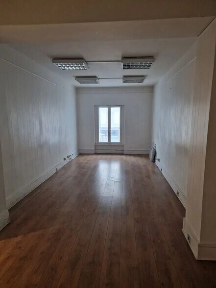 Bureau dans Paris à louer - Photo de l’immeuble – Image 3 sur 7
