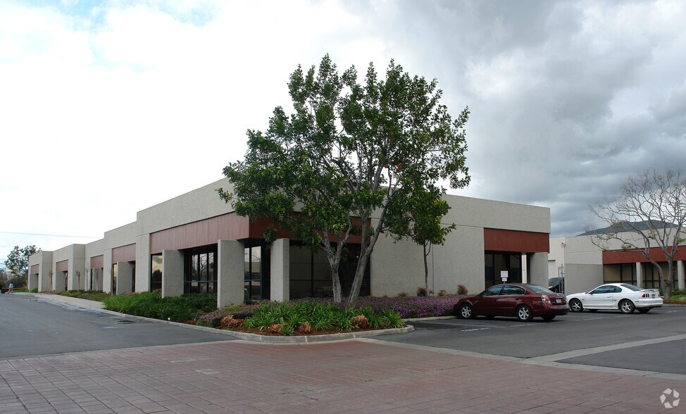 1220 Palmyrita Ave, Riverside, CA à vendre - Photo principale – Image 1 sur 10