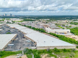 Plus de détails pour 580-586 N Beach St, Fort Worth, TX - Industriel/Logistique à louer