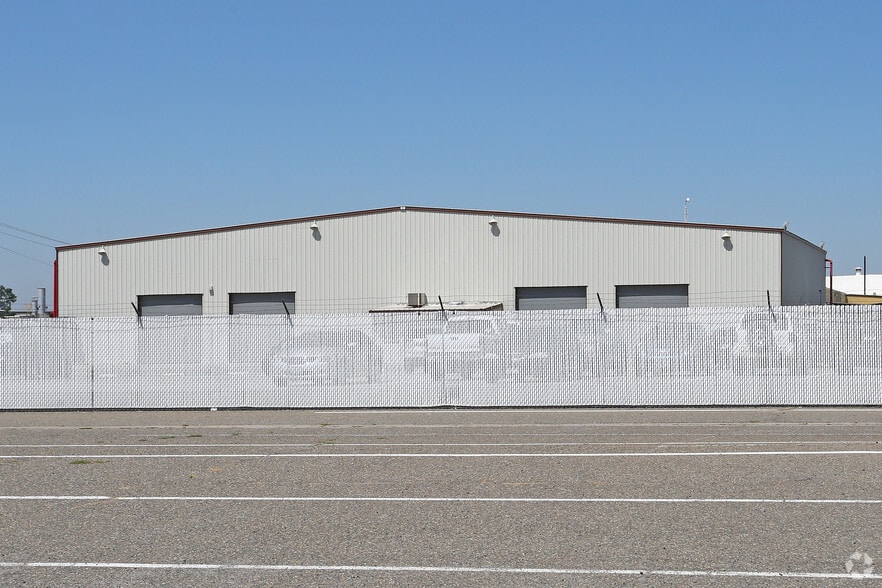 2777 N Highway 59 portefeuille de 4 biens à vendre sur LoopNet.fr - Photo principale – Image 3 sur 46