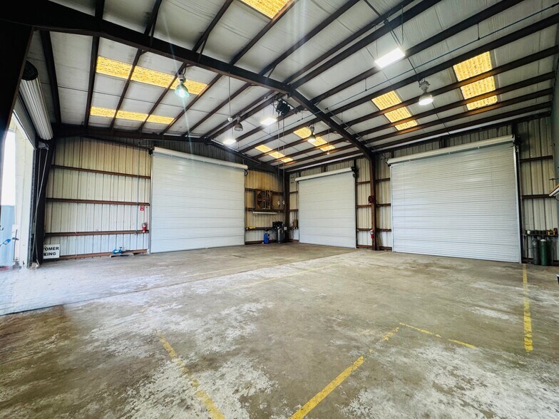 6268 Philips Hwy, Jacksonville, FL à vendre - Photo de l’immeuble – Image 3 sur 6