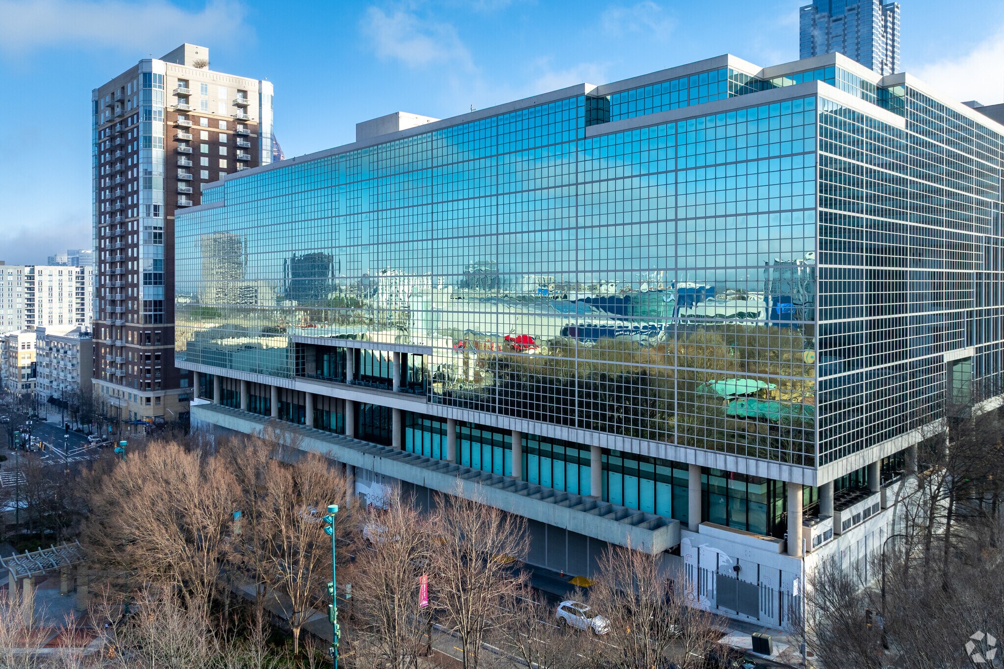 250 Williams St NW, Atlanta, GA à louer Photo de l’immeuble– Image 1 sur 19