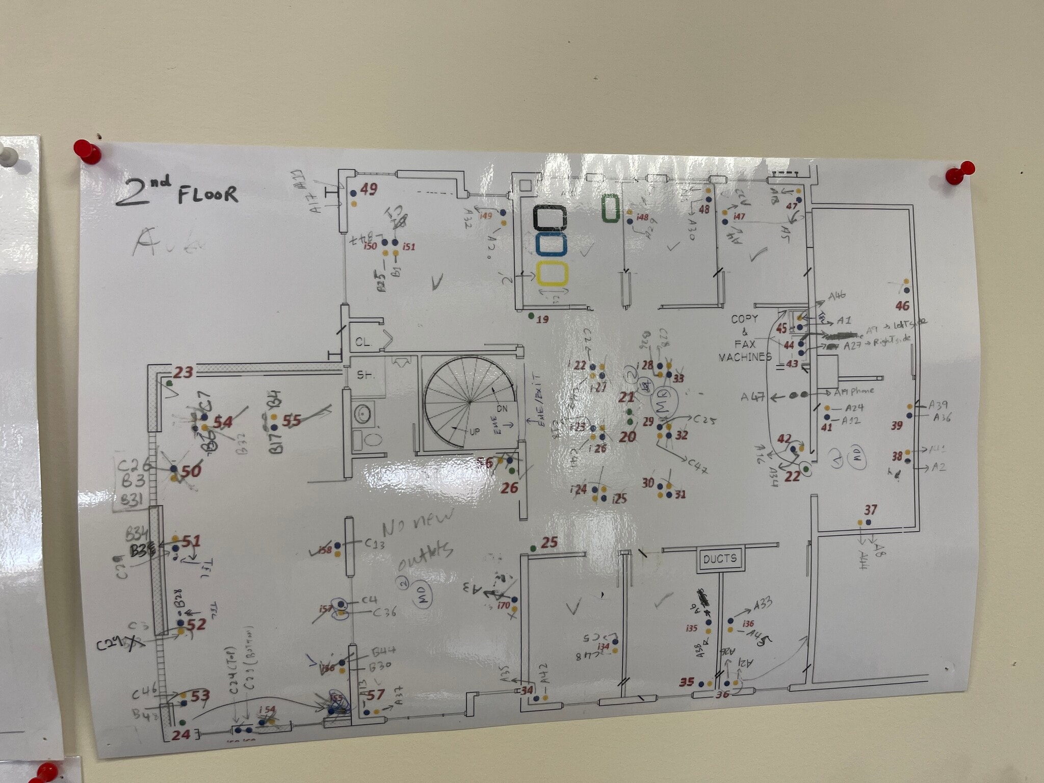 88-43 76th Ave, Glendale, NY à louer Photo intérieure– Image 1 sur 1