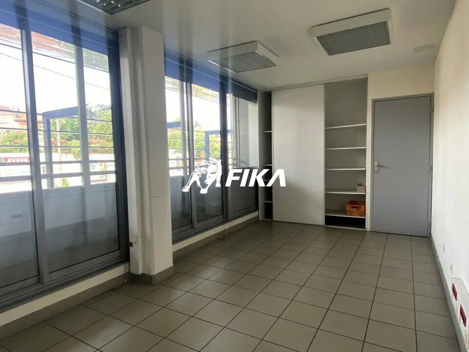 Bureau dans Toulouse à louer Photo de l’immeuble– Image 1 sur 9