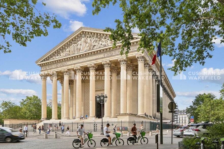 6 Place De La Madeleine, Paris à louer - Photo de l’immeuble – Image 2 sur 5