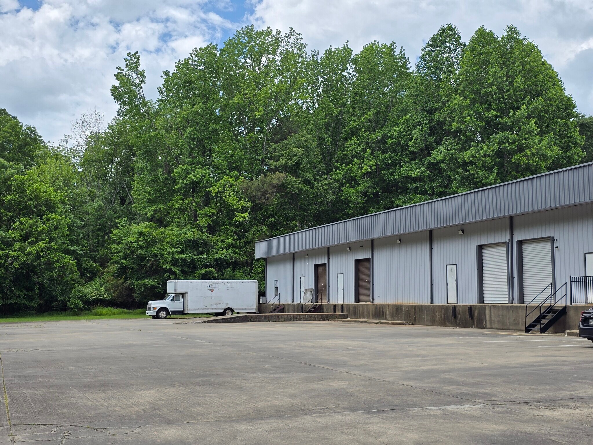 328 Commerce Blvd, Bogart, GA à louer Photo de l’immeuble– Image 1 sur 10