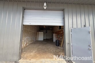 408-412 Farmers Market Rd, Fort Pierce, FL à louer Photo intérieure– Image 1 sur 4