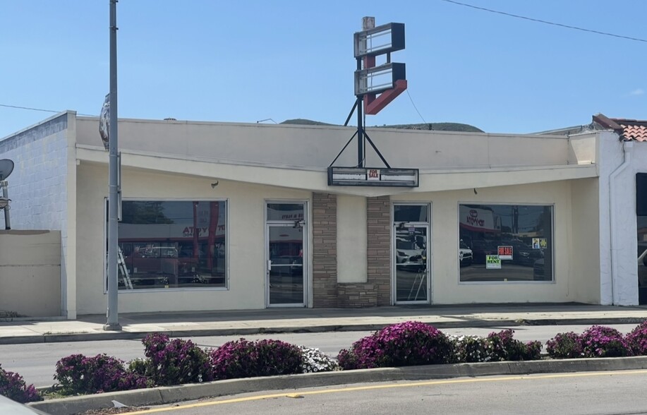 208-210 E Ocean Ave, Lompoc, CA à vendre - Photo de l’immeuble – Image 2 sur 11