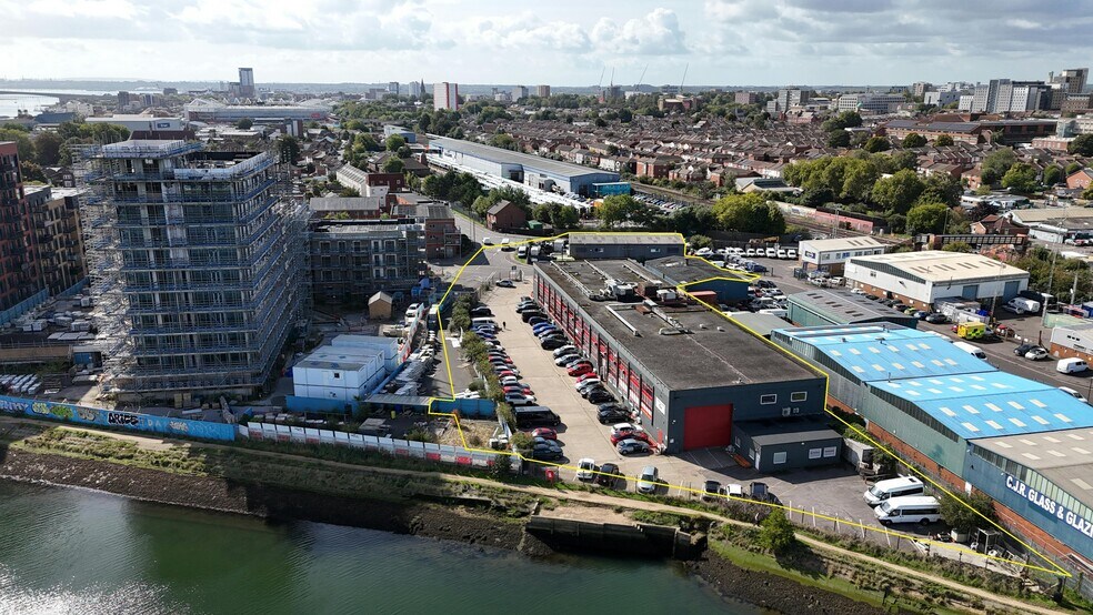 Mount Pleasant Rd, Southampton à vendre - Photo de l’immeuble – Image 1 sur 6