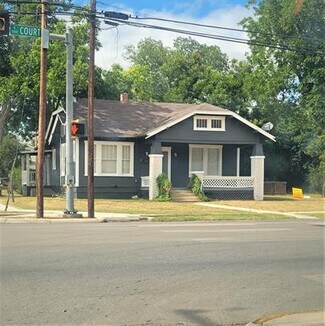 Plus de détails pour 602 E Court St, Seguin, TX - Bureau à vendre