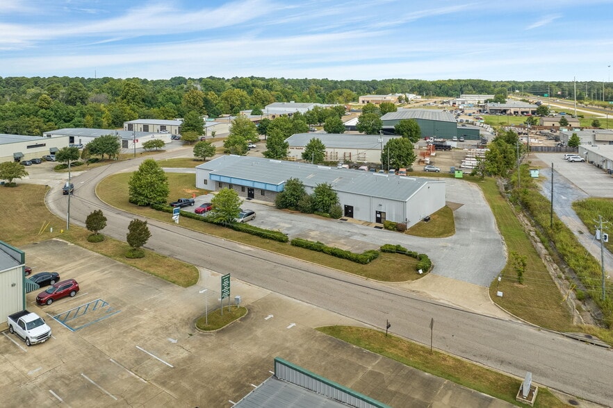 840 Lagoon Business Loop, Montgomery, AL à vendre - Photo de l’immeuble – Image 2 sur 36