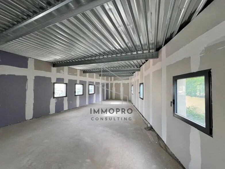 Bureau dans Évreux à vendre - Photo de l’immeuble – Image 3 sur 7