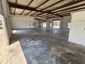 940 N Mill St, Lewisville, TX à louer Photo intérieure– Image 2 sur 4