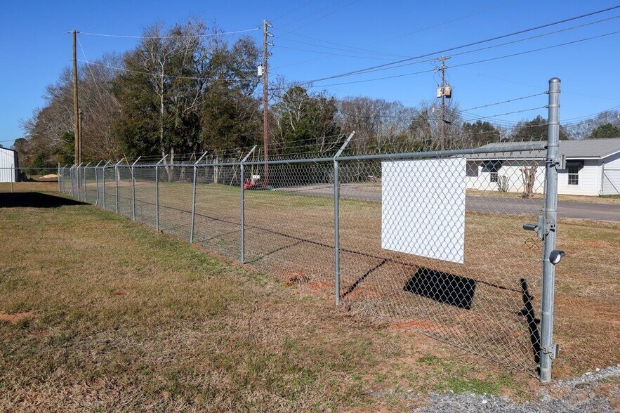 203 N Industrial Dr, Headland, AL à louer - Photo de l’immeuble – Image 2 sur 4