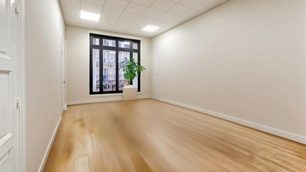 Bureau dans Paris à louer - Photo de l’immeuble – Image 2 sur 7