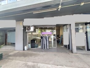 Local commercial dans Badalona, Barcelona à louer Photo intérieure– Image 1 sur 4