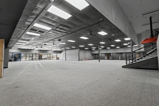 Plus de détails pour 312 E Main St, Grand Prairie, TX - Local d'activités à louer