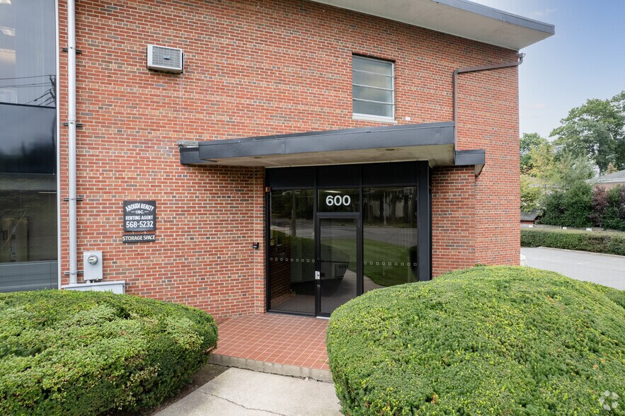 600 Palisade Ave, Englewood Cliffs, NJ à louer - Photo de l’immeuble – Image 3 sur 14