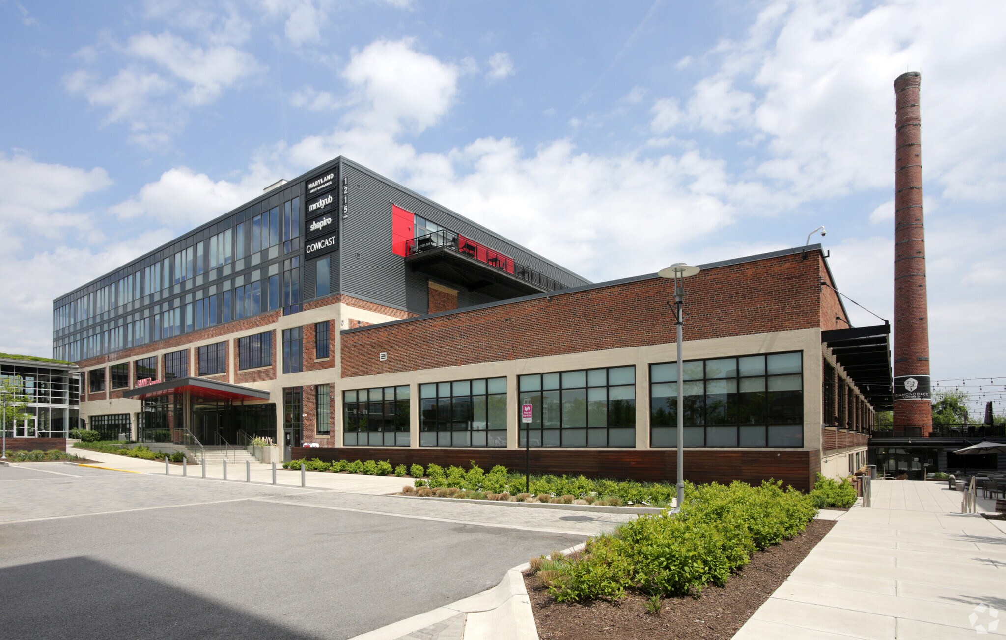 1215 E Fort Ave, Baltimore, MD à louer Photo principale– Image 1 sur 16