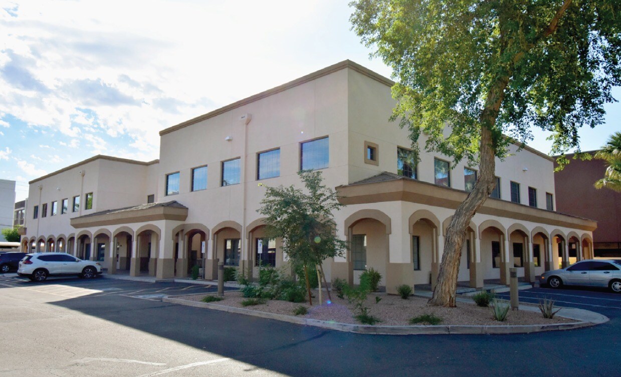 4425 N 24th St, Phoenix, AZ à louer Photo de l’immeuble– Image 1 sur 7