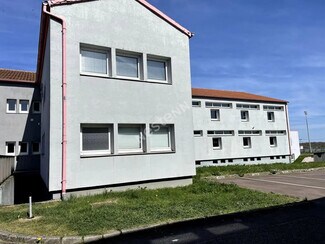 Plus de détails pour Local d'activités à louer