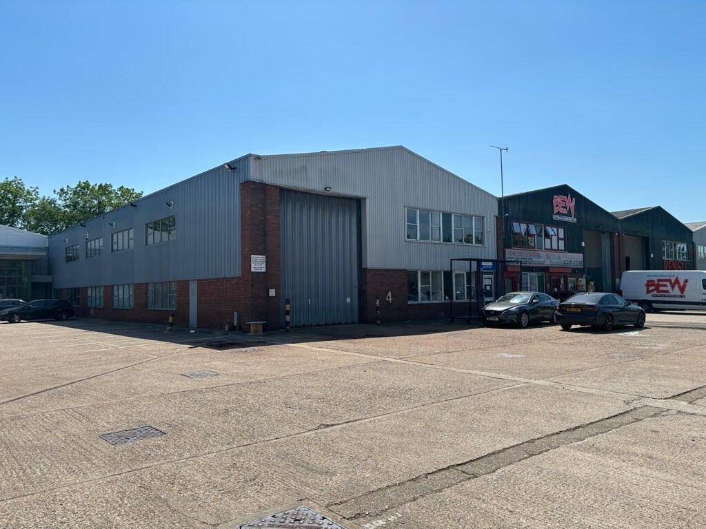 Priors Way, Maidenhead à louer Photo de l’immeuble– Image 1 sur 2